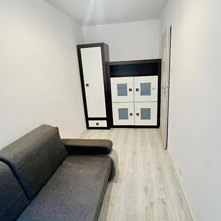 Zakole Street Apartman *